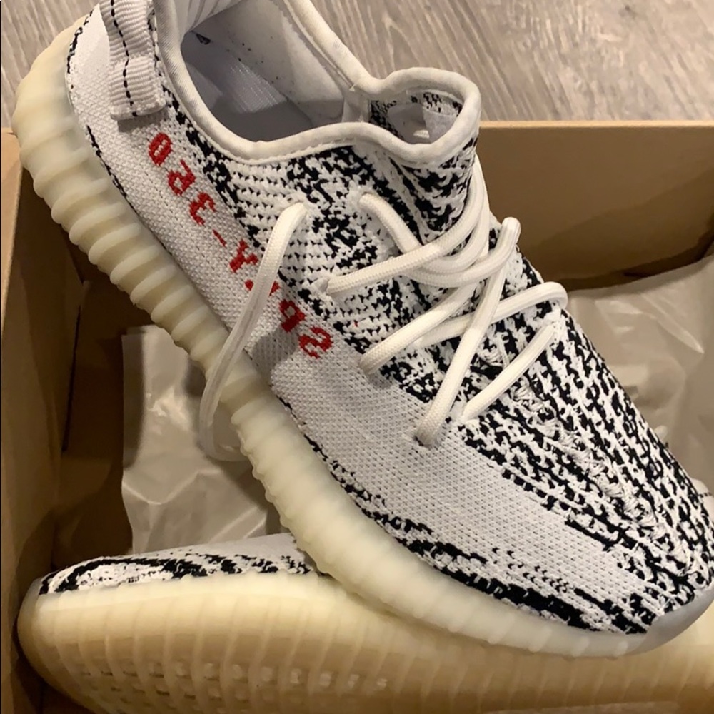 Yeezy zebra 350